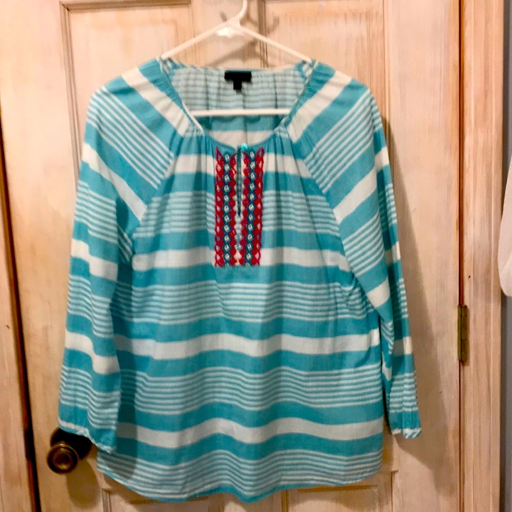 Talbots Popover blouse. Lightweight fabric with beautiful contrast beading .